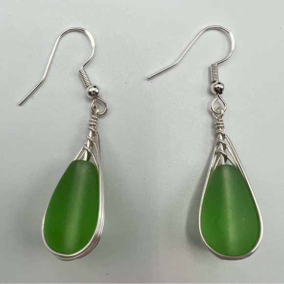 925 Sterling Silver Green Sea Glass Beach Jewel Teardrop Dangle Fashion Earring - Picture 3 of 7